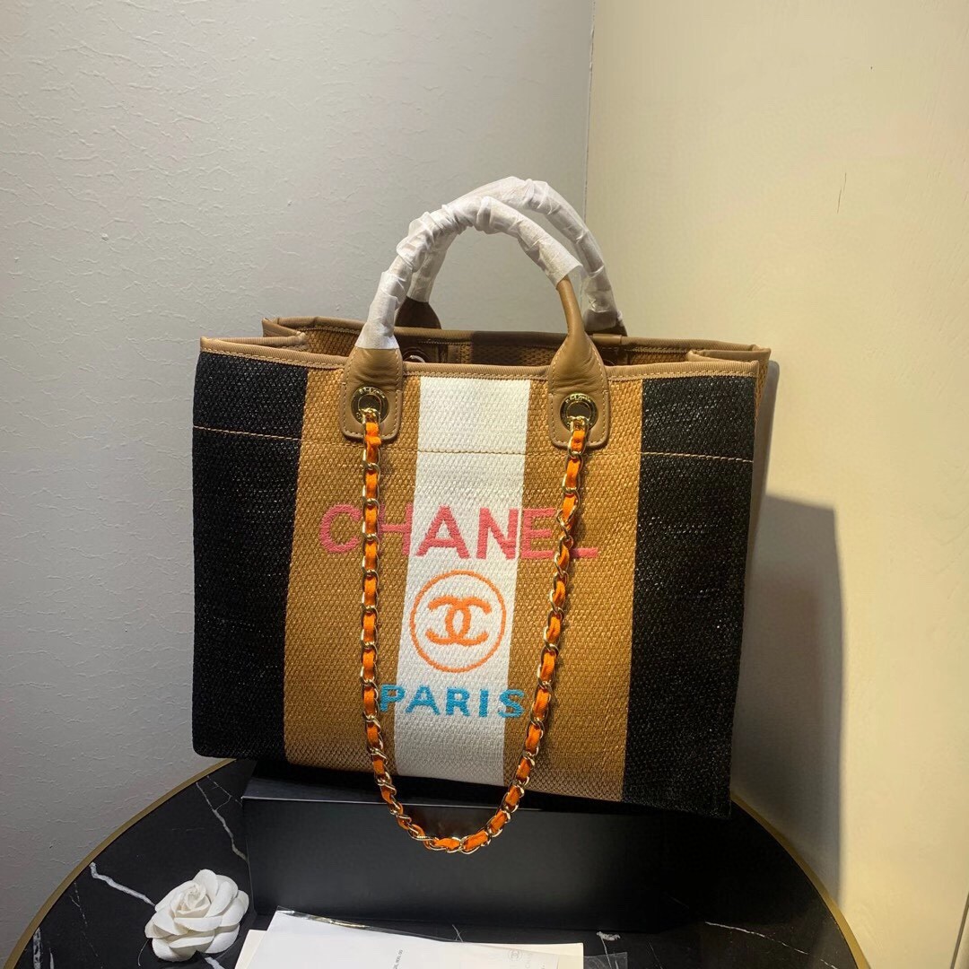 60339_G_16002789104460.jpg
